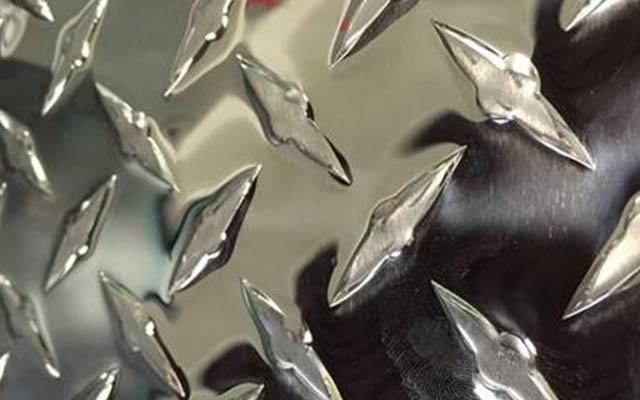 花紋鋁板材規(guī)格有哪些？常見種類有什么？